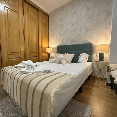 Apartment Ybh Lopez De Neira Con Terraza